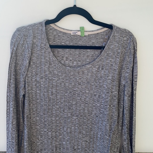 Jolt Gray Long Sleeved Top - Picture 2 of 3